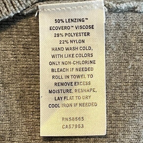 Halogen Asymmetrical Button Mock Neck Sweater Academia Grandma Core Art Modern M - Picture 4 of 4